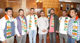 Himachal: नादौन में भाजपा को बड़ा झटका, छह पदाधिकारी और कार्यकर्ता कांग्रेस में शामिल